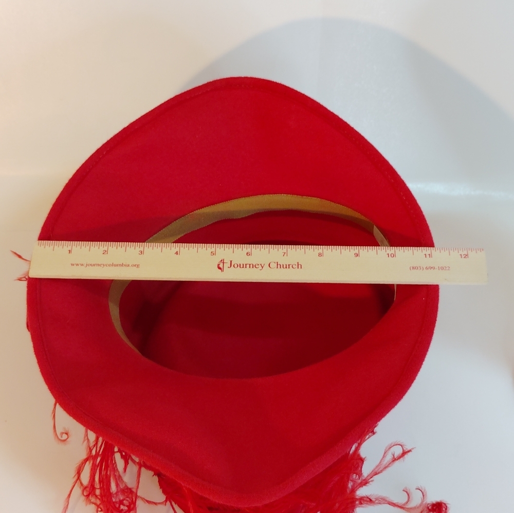 Elegant Red Wide-Brim Felt Hat with Feather Accent - Picture 9 of 12